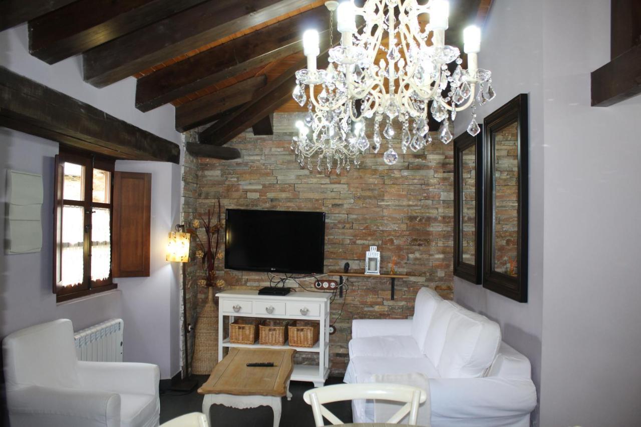 Casas Rurales Tareira En Taramundi Exterior photo